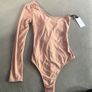 Twist Back One Sleeve Bodysuit | Color: Blush | Size: Small